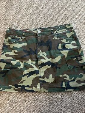 Hot Kiss Camo Mini Skirt - Green Brown Black